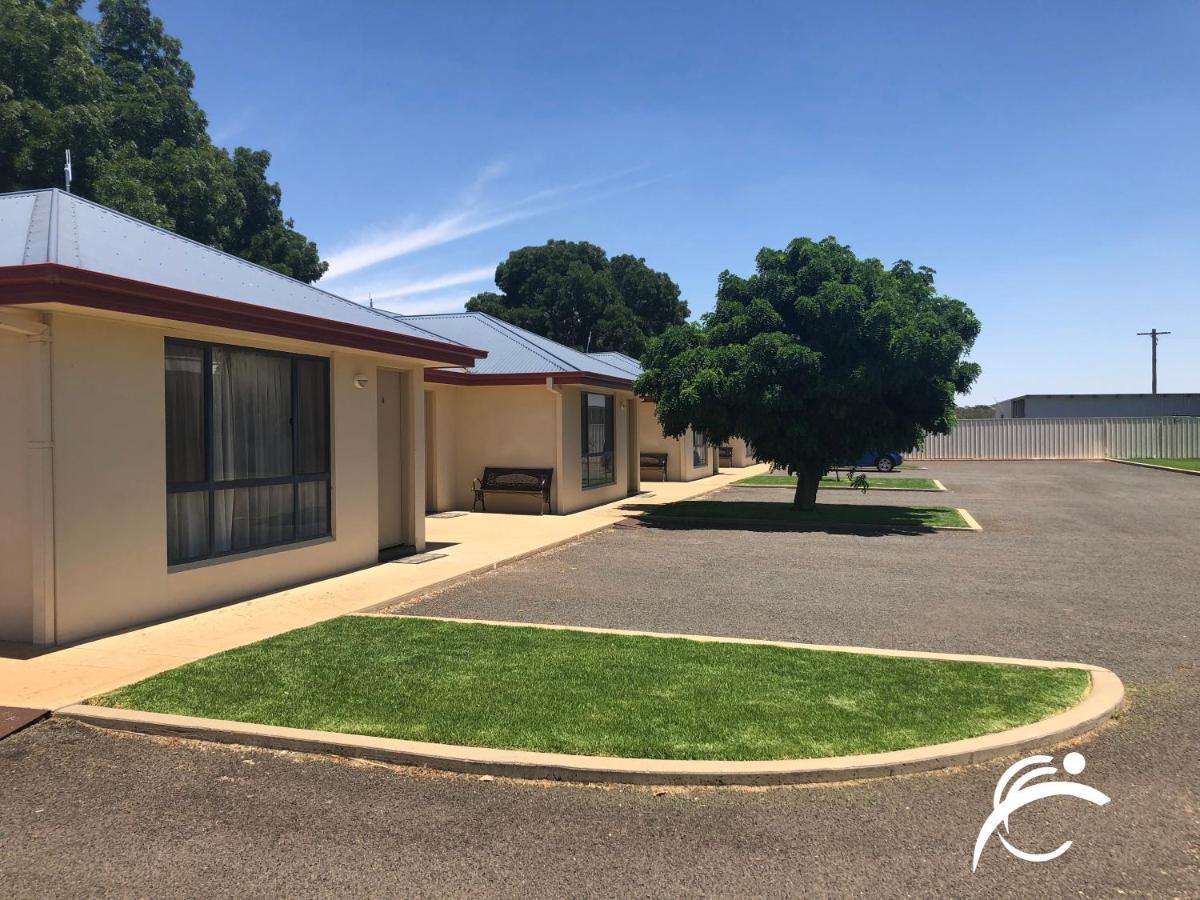 Coro Club Motel Griffith Exterior photo